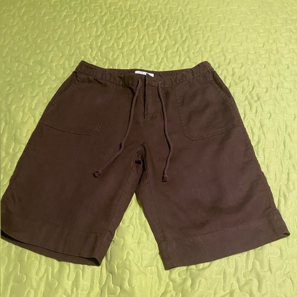 Women’s Liz Wear 💯 Linen Brown Bermuda Shorts - Picture 1 of 6